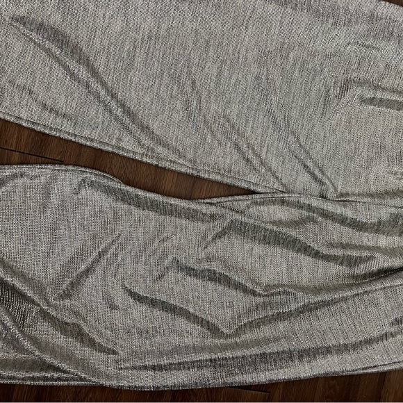 Holly & Joey Paris shimmer pants / gold wide leg pant - Picture 2 of 5